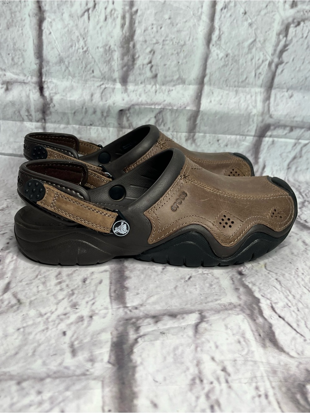 Crocs Swiftwater Clogs Mens size 9 Brown Leather Strap All-Terrain Sandals